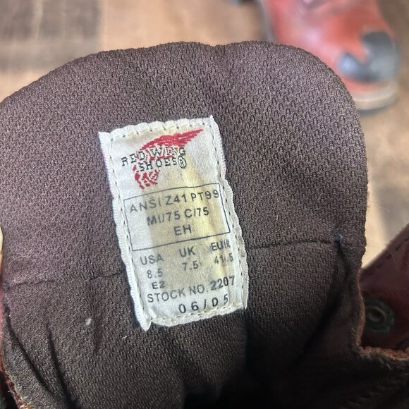 Red Wing 2207 Steel Toe Work Boots Mens 8.5 EE main image 11